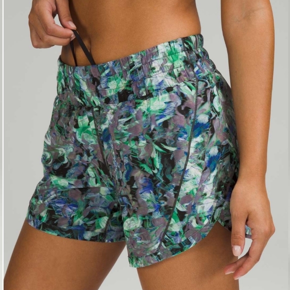 Lululemon Track That Mid-Rise Short 5" Green Blue Rapid Flourish Multi 4 - Picture 16 of 16